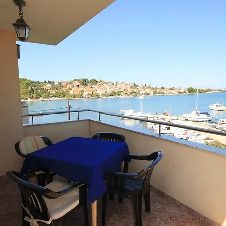 8315d Apartman Preko